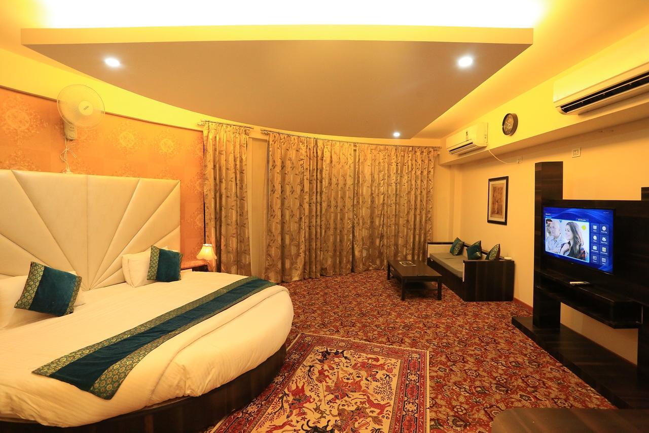 Hotel Asian Park Srinagar  Exterior photo